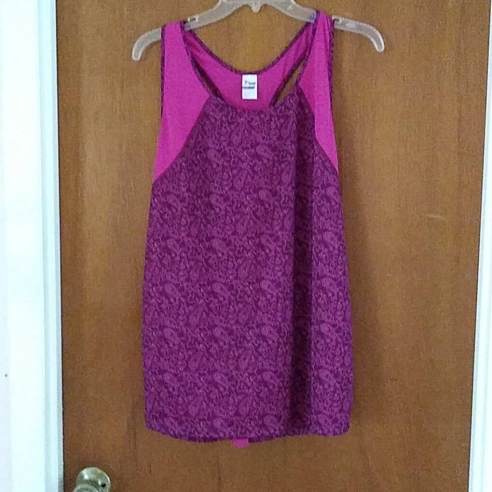 Athletic tank top